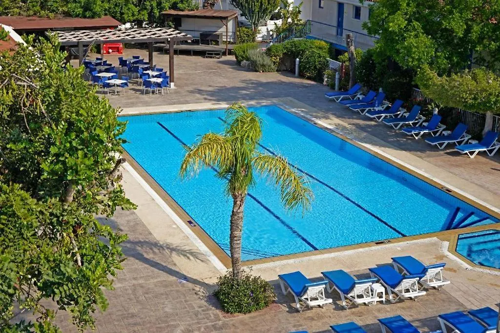 Thomas Apartments Ayía Nápa 0*,
